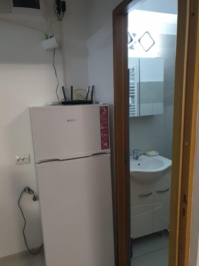 Lucky Apartment Pitesti Exterior photo