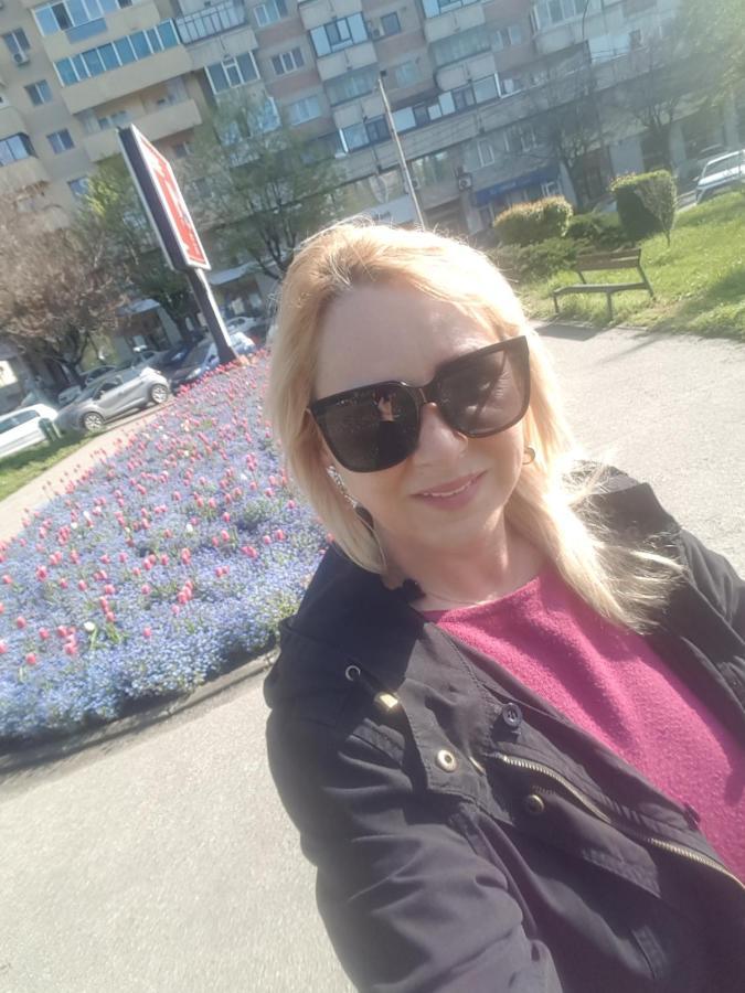 Lucky Apartment Pitesti Exterior photo